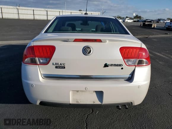 ✅ 2010 Mercury Milan Hybrid • VIN: 3MEDM0L38AR610546 • Lot: 91614175. Listed on Copart with 112,497 mi. Free auction sales archive from the USA and detailed vehicle history report at DreamBid. Image 6.