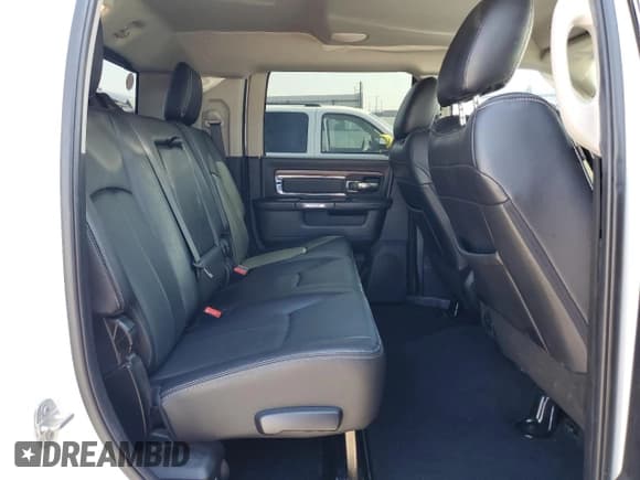 ✅ 2018 Ram 2500 Laramie • VIN: 3C6UR5NL2JG240498 • Лот: 81719715. Опубликован ранее на Copart с пробегом 75 092 миль. Бесплатный доступ к архиву аукционных продаж из США и подробный отчёт об истории автомобиля на DreamBid. Изображение 10.