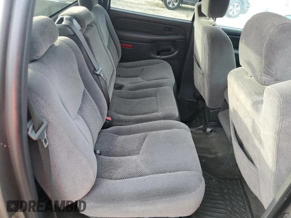 ✅ 2006 Chevrolet Silverado 1500 LS • VIN: 2GCEC13V761302960 • Лот: 82425984. Опубликован ранее на Copart с пробегом 179 077 миль. Бесплатный доступ к архиву аукционных продаж из США и подробный отчёт об истории автомобиля на DreamBid. Изображение 10.