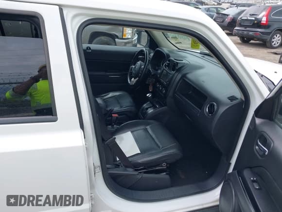 ✅ 2012 Jeep Patriot Limited • VIN: 1C4NJRCBXCD512964 • Lot: 42360929. Listed on IAAI with 188,828 mi. Free auction sales archive from the USA and detailed vehicle history report at DreamBid. Image 5.