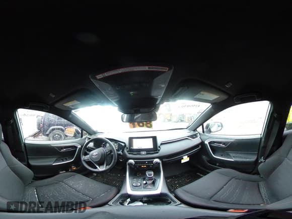 ✅ 2025 Toyota RAV4 SE • VIN: JTMCB3FV4SD274566 • Lot: 43590362. Wystawiony na IAAI z przebiegiem 4 470 mil. Bezpłatny archiwum sprzedaży aukcyjnych z USA i szczegółowy raport historii pojazdu na DreamBid. Zdjęcie 20.