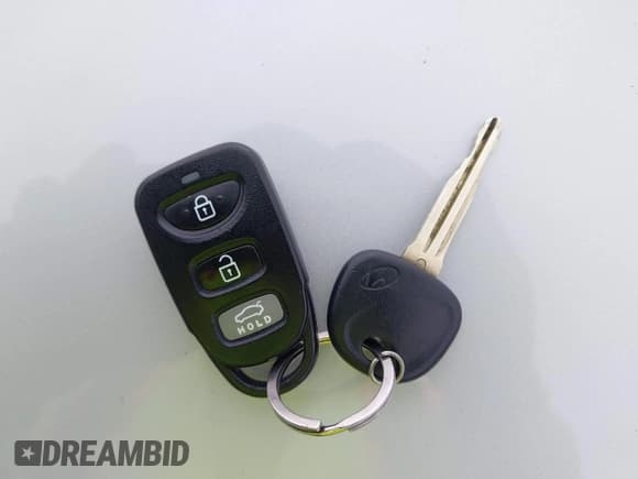 ✅ 2020 Hyundai Elantra SEL • VIN: 5NPD84LF2LH578061 • Lot: 42620552. Listed on IAAI with 91,430 mi. Free auction sales archive from the USA and detailed vehicle history report at DreamBid. Image 11.