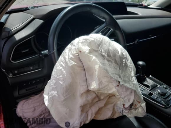 ✅ 2020 Mazda CX-30 Premium • VIN: 3MVDMAEM8LM116599 • Lot: 66833155. Wystawiony na Copart z przebiegiem Nie podano. Bezpłatny archiwum sprzedaży aukcyjnych z USA i szczegółowy raport historii pojazdu na DreamBid. Zdjęcie 9.