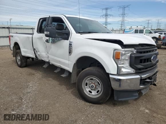 ✅ 2020 Ford F-250 XL • VIN: 1FT7X2B69LED46255 • Lot: 54848195. Wystawiony na Copart z przebiegiem 26 897 mil. Bezpłatny archiwum sprzedaży aukcyjnych z USA i szczegółowy raport historii pojazdu na DreamBid. Zdjęcie 4.