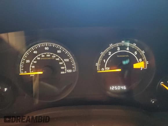 ✅ 2016 Jeep Patriot Sport • VIN: 1C4NJPBA2GD537540 • Lot: 92820225. Wystawiony na Copart z przebiegiem 125 046 mil. Bezpłatny archiwum sprzedaży aukcyjnych z USA i szczegółowy raport historii pojazdu na DreamBid. Zdjęcie 9.