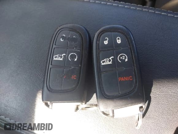 ✅ 2020 Jeep Cherokee Latitude Plus • VIN: 1C4PJMLB8LD512845 • Lot: 42911637. Wystawiony na IAAI z przebiegiem 72 240 mil. Bezpłatny archiwum sprzedaży aukcyjnych z USA i szczegółowy raport historii pojazdu na DreamBid. Zdjęcie 11.