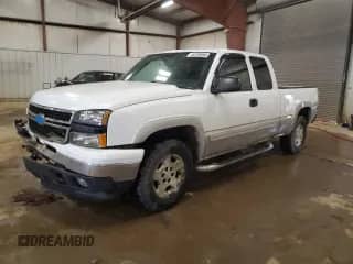 2007 Chevrolet Silverado 1500 LT3 z VIN 1GCEK19B67Z143633, wystawiony jako Copart lot #49729395 z przebiegiem 203 668 mil mil oraz Czysty tytuł • Clean title. Historia ofert i sprzedaży dostępna na DreamBid. Obrazek 1.
