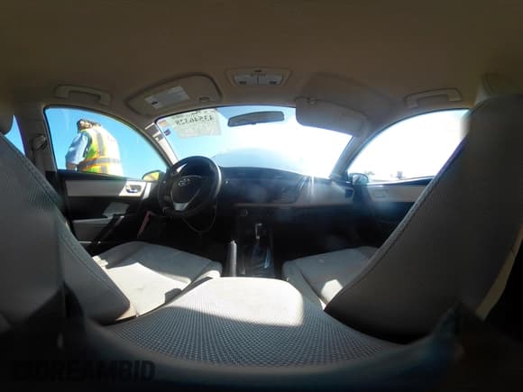 ✅ 2015 Toyota Corolla LE • VIN: 5YFBURHE7FP352427 • Лот: 43546328. Опубликован ранее на IAAI с пробегом 124 216 миль. Бесплатный доступ к архиву аукционных продаж из США и подробный отчёт об истории автомобиля на DreamBid. Изображение 19.