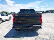 ✅ 2022 Chevrolet Silverado 1500 LT Trail Boss • VIN: 1GCPYFED0NZ236995 • Lot: 42514111. Wystawiony na IAAI z przebiegiem 53 377 mil. Bezpłatny archiwum sprzedaży aukcyjnych z USA i szczegółowy raport historii pojazdu na DreamBid. Zdjęcie 16.