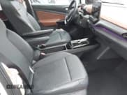 ✅ 2022 Volkswagen ID.4 Pro S • VIN: WVGGNPE20NP046585 • Lot: 41072935. Wystawiony na IAAI z przebiegiem 32 740 mil. Bezpłatny archiwum sprzedaży aukcyjnych z USA i szczegółowy raport historii pojazdu na DreamBid. Zdjęcie 5.