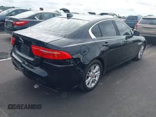 ✅ 2018 Jaguar XE 25t Premium • VIN: SAJAD4FX4JCP21797 • Лот: 43187529. Опубликован ранее на IAAI с пробегом 93 249 миль. Бесплатный доступ к архиву аукционных продаж из США и подробный отчёт об истории автомобиля на DreamBid. Изображение 4.