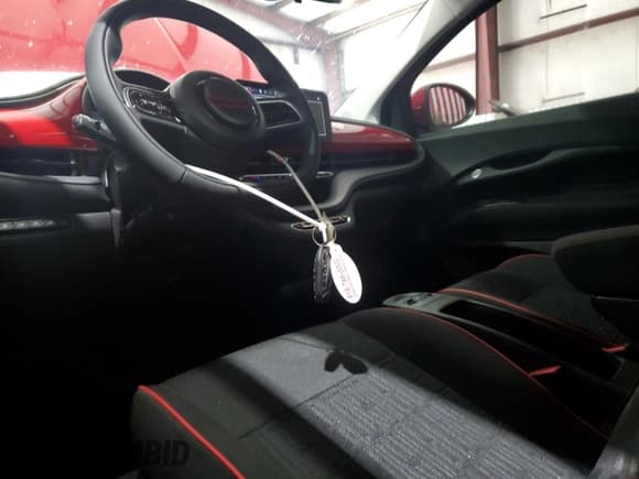 ✅ 2024 FIAT 500e INSPI(RED) • VIN: ZFAFFAA42RX209333 • Lot: 68452924. Listed on Copart with 489 mi. Free auction sales archive from the USA and detailed vehicle history report at DreamBid. Image 8.