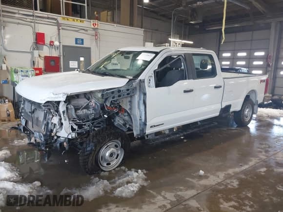 ✅ 2023 Ford F-250 XLT • VIN: 1FT7W2BT6PEC17372 • Лот: 43728821. Опубликован ранее на IAAI с пробегом 69 319 миль. Бесплатный доступ к архиву аукционных продаж из США и подробный отчёт об истории автомобиля на DreamBid. Изображение 18.