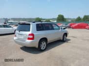 ✅ 2007 Toyota Highlander w/3rd Row • VIN: JTEEW21A570036294 • Lot: 42839113. Wystawiony na IAAI z przebiegiem 169 299 mil. Bezpłatny archiwum sprzedaży aukcyjnych z USA i szczegółowy raport historii pojazdu na DreamBid. Zdjęcie 4.