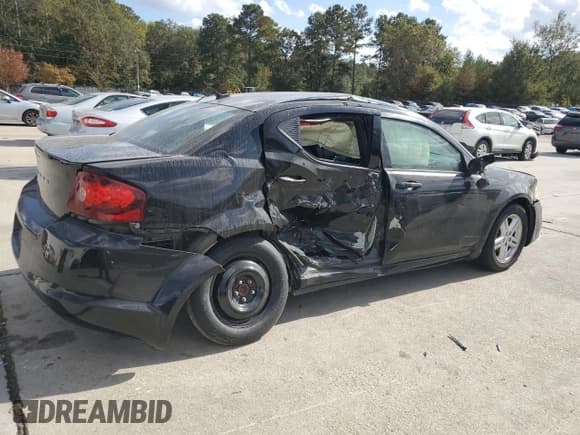 ✅ 2012 Dodge Avenger SXT • VIN: 1C3CDZCB6CN112154 • Лот: 77779994. Опубликован ранее на Copart с пробегом 153 388 миль. Бесплатный доступ к архиву аукционных продаж из США и подробный отчёт об истории автомобиля на DreamBid. Изображение 3.