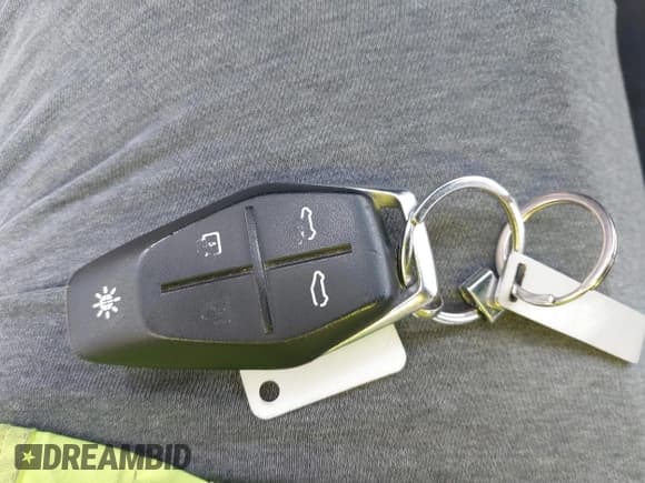 ✅ 2023 Fisker Ocean One • VIN: VCF1ZBU29PG004566 • Лот: 43546596. Опубликован ранее на IAAI с пробегом Не указан. Бесплатный доступ к архиву аукционных продаж из США и подробный отчёт об истории автомобиля на DreamBid. Изображение 11.