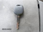 ✅ 2004 Toyota Camry LE • VIN: 4T1BF32K74U073206 • Lot: 42408405. Wystawiony na IAAI z przebiegiem 259 762 mil. Bezpłatny archiwum sprzedaży aukcyjnych z USA i szczegółowy raport historii pojazdu na DreamBid. Zdjęcie 11.