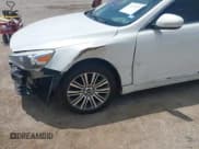 ✅ 2016 Kia Cadenza Premium • VIN: KNALN4D70G5217846 • Lot: 42572697. Wystawiony na IAAI z przebiegiem 179 278 mil. Bezpłatny archiwum sprzedaży aukcyjnych z USA i szczegółowy raport historii pojazdu na DreamBid. Zdjęcie 6.