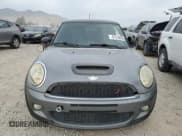 ✅ 2008 MINI Hardtop S • VIN: WMWMF73598TV34122 • Lot: 81518995. Listed on Copart with 137,863 mi. Free auction sales archive from the USA and detailed vehicle history report at DreamBid. Image 5.