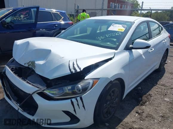 2017 Hyundai Elantra SE with VIN 5NPD74LF9HH205870, listed as a IAAI auction lot 43170328 with 175,285 mi miles and . Bid and sale history available at DreamBid. Image 2.