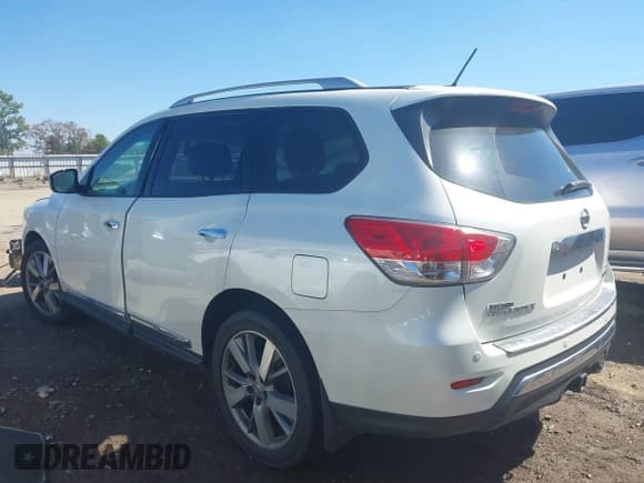 ✅ 2015 Nissan Pathfinder Platinum • VIN: 5N1AR2MM0FC710098 • Lot: 43346037. Listed on IAAI with 11 mi. Free auction sales archive from the USA and detailed vehicle history report at DreamBid. Image 3.