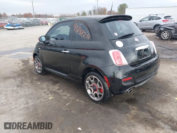 ✅ 2015 FIAT 500 Sport • VIN: 3C3CFFBR0FT550843 • Лот: 43732211. Опубликован ранее на IAAI с пробегом 84 783 миль. Бесплатный доступ к архиву аукционных продаж из США и подробный отчёт об истории автомобиля на DreamBid. Изображение 3.