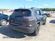 ✅ 2020 Jeep Cherokee Latitude Plus • VIN: 1C4PJMLB7LD537879 • Lot: 43376889. Wystawiony na IAAI z przebiegiem 44 051 mil. Bezpłatny archiwum sprzedaży aukcyjnych z USA i szczegółowy raport historii pojazdu na DreamBid. Zdjęcie 4.