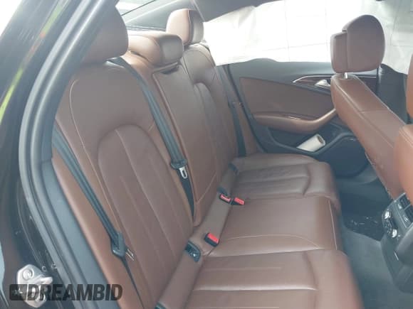 ✅ 2017 Audi A6 Premium Plus • VIN: WAUG8AFCXHN057929 • Lot: 42577676. Wystawiony na IAAI z przebiegiem 95 269 mil. Bezpłatny archiwum sprzedaży aukcyjnych z USA i szczegółowy raport historii pojazdu na DreamBid. Zdjęcie 8.