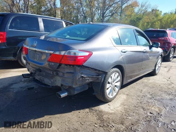 ✅ 2013 Honda Accord EX-L • VIN: 1HGCR3F88DA014618 • Лот: 43617064. Опубликован ранее на IAAI с пробегом 107 306 миль. Бесплатный доступ к архиву аукционных продаж из США и подробный отчёт об истории автомобиля на DreamBid. Изображение 4.