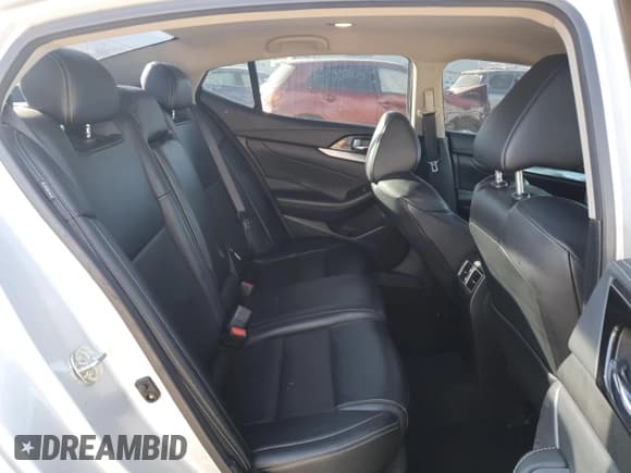 ✅ 2019 Nissan Maxima SL • VIN: 1N4AA6AV5KC377946 • Lot: 91626985. Listed on Copart with 136,052 mi. Free auction sales archive from the USA and detailed vehicle history report at DreamBid. Image 10.