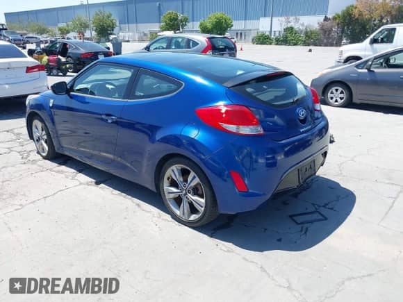 2016 Hyundai Veloster с VIN KMHTC6AD5GU302018, выставлен на аукционе IAAI как лот 42177275 с пробегом Не указан миль и . История ставок и продаж доступна на DreamBid. Изображение 3.