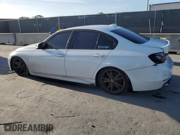 ✅ 2013 BMW 3 Series 335i • VIN: WBA3A9C52DF475171 • Lot: 51878225. Listed on Copart with 186,381 mi. Free auction sales archive from the USA and detailed vehicle history report at DreamBid. Image 2.