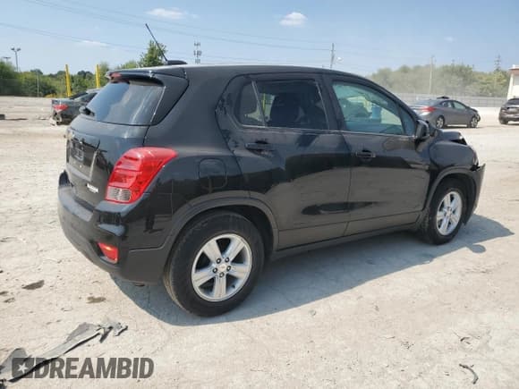 ✅ 2020 Chevrolet Trax LS • VIN: 3GNCJKSB1LL322911 • Lot: 81003565. Listed on Copart with 72,510 mi. Free auction sales archive from the USA and detailed vehicle history report at DreamBid. Image 3.