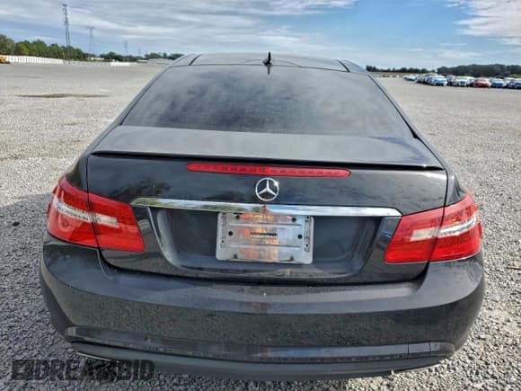✅ 2012 Mercedes-Benz E 550 • VIN: WDDKJ7DB8CF176702 • Лот: 94743835. Опубликован ранее на Copart с пробегом 114 464 миль. Бесплатный доступ к архиву аукционных продаж из США и подробный отчёт об истории автомобиля на DreamBid. Изображение 6.