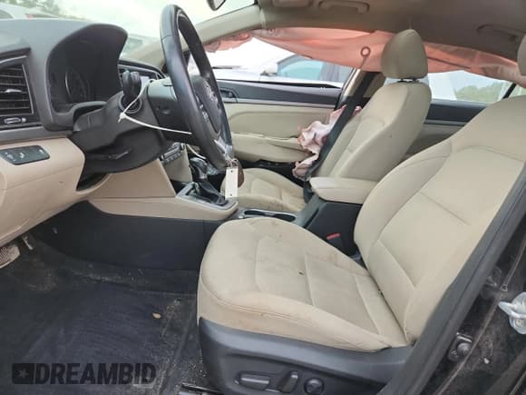 ✅ 2017 Hyundai Elantra Value Edition • VIN: 5NPD84LF8HH160515 • Лот: 86749525. Опубликован ранее на Copart с пробегом 99 971 миль. Бесплатный доступ к архиву аукционных продаж из США и подробный отчёт об истории автомобиля на DreamBid. Изображение 7.