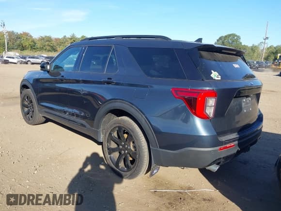 ✅ 2023 Ford Explorer ST-Line • VIN: 1FMSK8KH5PGB13380 • Lot: 43309183. Listed on IAAI with 33,752 mi. Free auction sales archive from the USA and detailed vehicle history report at DreamBid. Image 3.