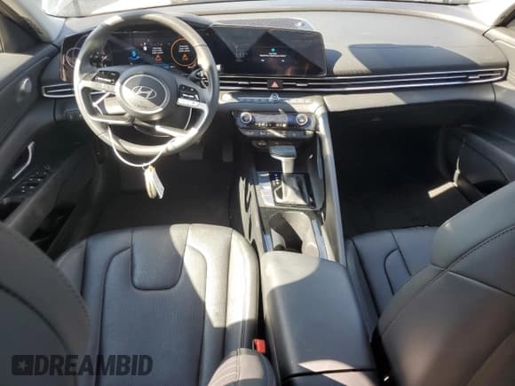 ✅ 2025 Hyundai Elantra Limited • VIN: KMHLP4DG7SU868656 • Лот: 86454355. Опубликован ранее на Copart с пробегом 8 443 миль. Бесплатный доступ к архиву аукционных продаж из США и подробный отчёт об истории автомобиля на DreamBid. Изображение 8.