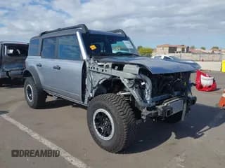 ✅ 2023 Ford Bronco • VIN: 1FMEE5DHXPLB80726 • Lot: 42054200. Wystawiony na IAAI z przebiegiem 12 921 mil. Bezpłatny archiwum sprzedaży aukcyjnych z USA i szczegółowy raport historii pojazdu na DreamBid. Zdjęcie 1.