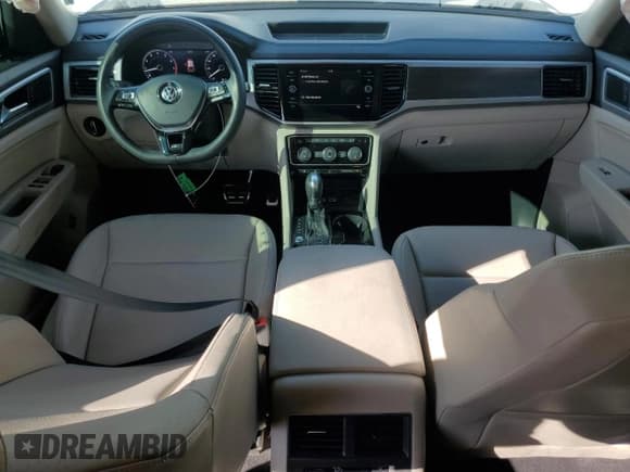 ✅ 2019 Volkswagen Atlas SEL R-Line • VIN: 1V2RR2CA5KC514018 • Lot: 49083155. Listed on Copart with 97,812 mi. Free auction sales archive from the USA and detailed vehicle history report at DreamBid. Image 8.