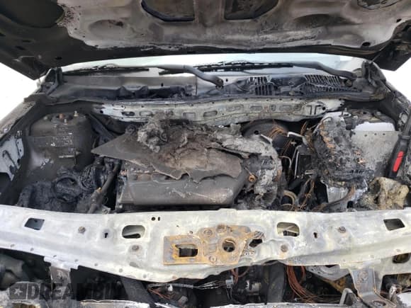 ✅ 2007 Saturn VUE V6 • VIN: 5GZCZ53457S806931 • Lot: 57682575. Wystawiony na Copart z przebiegiem Nie podano. Bezpłatny archiwum sprzedaży aukcyjnych z USA i szczegółowy raport historii pojazdu na DreamBid. Zdjęcie 12.