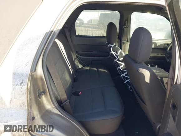 ✅ 2011 Ford Escape XLT • VIN: 1FMCU0D75BKB79843 • Lot: 43659743. Listed on IAAI with 130,269 mi. Free auction sales archive from the USA and detailed vehicle history report at DreamBid. Image 8.