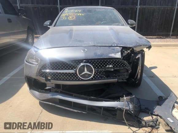 ✅ 2024 Mercedes-Benz C 300 • VIN: W1KAF4GB9RR200584 • Lot: 43083167. Wystawiony na IAAI z przebiegiem 5 955 mil. Bezpłatny archiwum sprzedaży aukcyjnych z USA i szczegółowy raport historii pojazdu na DreamBid. Zdjęcie 6.