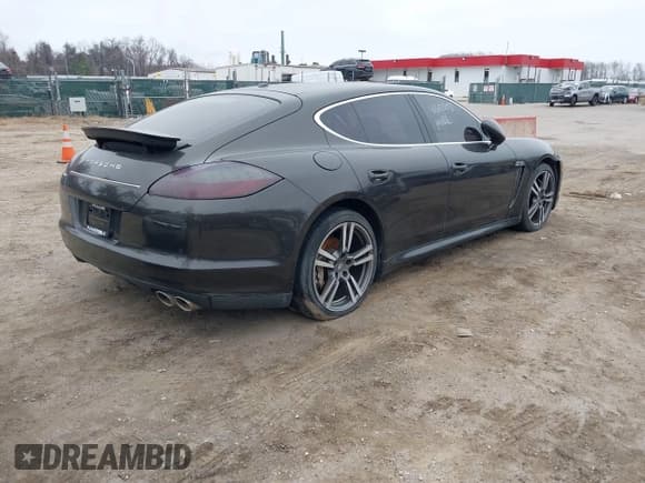 ✅ 2010 Porsche Panamera S • VIN: WP0AB2A71AL065137 • Lot: 41810807. Listed on IAAI with 159,385 mi. Free auction sales archive from the USA and detailed vehicle history report at DreamBid. Image 4.