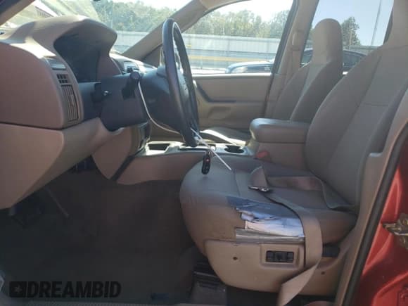 ✅ 2003 Jeep Grand Cherokee Laredo • VIN: 1J4GX48S83C514411 • Lot: 86515495. Listed on Copart with 115,099 mi. Free auction sales archive from the USA and detailed vehicle history report at DreamBid. Image 7.