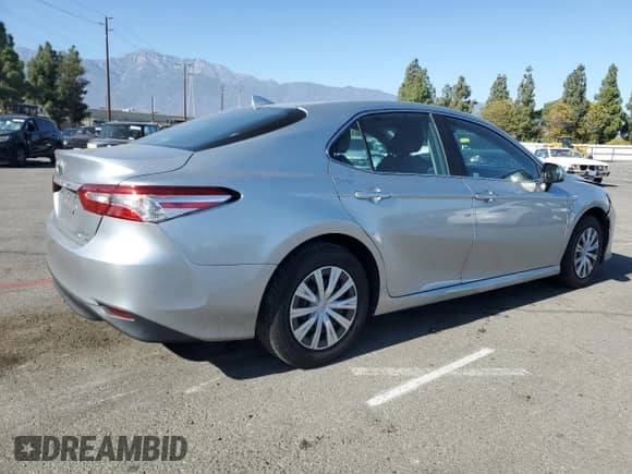 2020 Toyota Camry Hybrid LE with VIN 4T1C31AK9LU017687, listed as a Copart auction lot 82233015 with 45,526 mi miles and Salvage title. Bid and sale history available at DreamBid. Image 3.