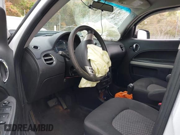 ✅ 2009 Chevrolet HHR LS • VIN: 3GNCA13B69S618496 • Lot: 41952230. Listed on IAAI with 111,945 mi. Free auction sales archive from the USA and detailed vehicle history report at DreamBid. Image 5.