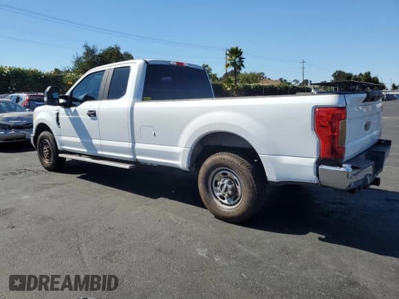 ✅ 2017 Ford F-250 XLT • VIN: 1FT7X2A6XHEB78103 • Lot: 80952145. Listed on Copart with 265,206 mi. Free auction sales archive from the USA and detailed vehicle history report at DreamBid. Image 2.