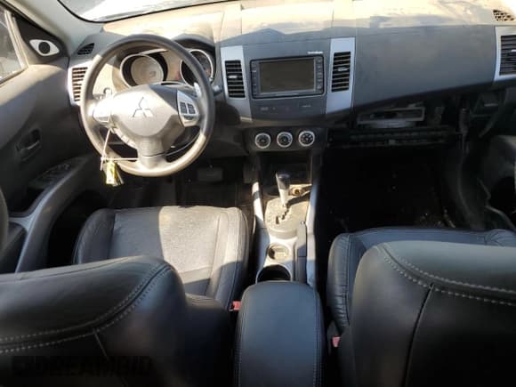 ✅ 2007 Mitsubishi Outlander XLS • VIN: JA4MS41X17Z020420 • Лот: 87278155. Опубликован ранее на Copart с пробегом 59 568 миль. Бесплатный доступ к архиву аукционных продаж из США и подробный отчёт об истории автомобиля на DreamBid. Изображение 8.