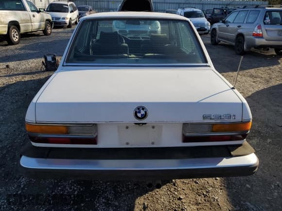 ✅ 1984 BMW 5 Series • VIN: WBADB7403E1193564 • Lot: 75845434. Wystawiony na Copart z przebiegiem 139 457 mil. Bezpłatny archiwum sprzedaży aukcyjnych z USA i szczegółowy raport historii pojazdu na DreamBid. Zdjęcie 6.