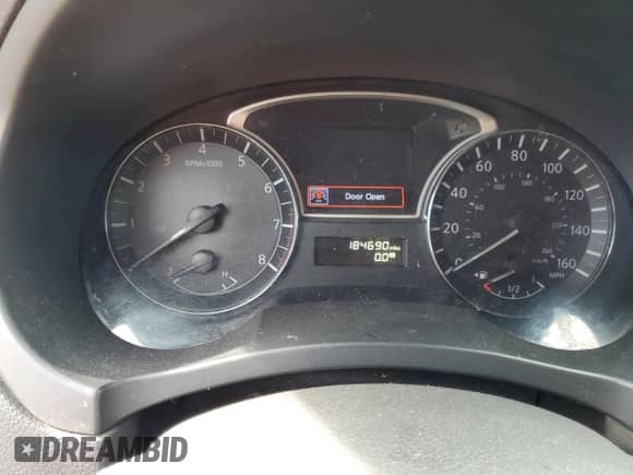 2015 Nissan Altima S with VIN 1N4AL3AP5FC226637, listed as a Copart auction lot 84176585 with 184,690 mi miles and Non repairable. Bid and sale history available at DreamBid. Image 9.